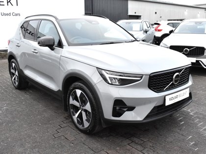 2025 (25) VOLVO XC40 2.0 B3P Plus Dark 5dr Auto