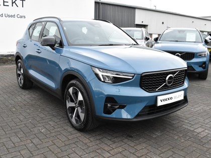 2025 (25) VOLVO XC40 2.0 B3P Plus Dark 5dr Auto