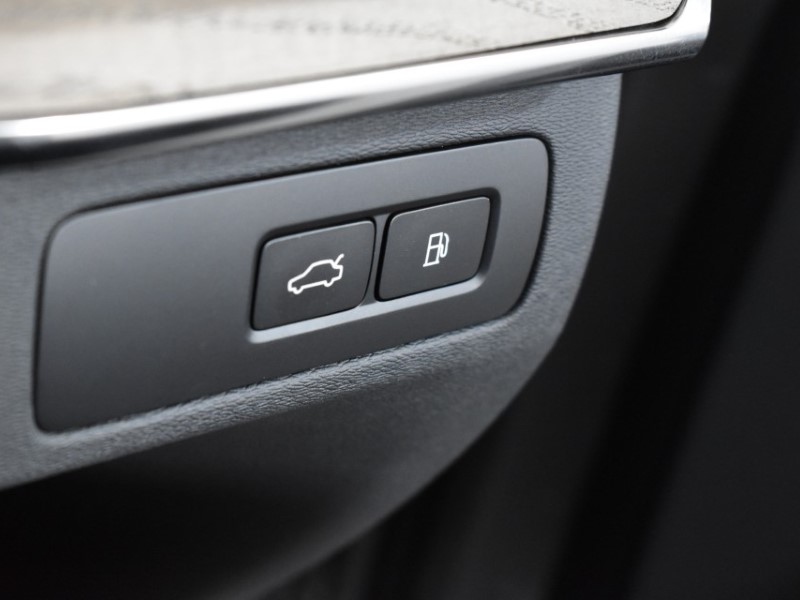 2025 (25) VOLVO XC90 2.0 T8 [455] RC PHEV Plus Dark 5dr AWD Geartronic 4459110