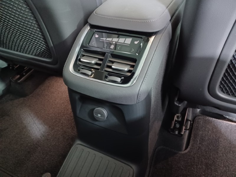 2025 (25) VOLVO XC90 2.0 T8 [455] RC PHEV Plus Dark 5dr AWD Geartronic 4459083