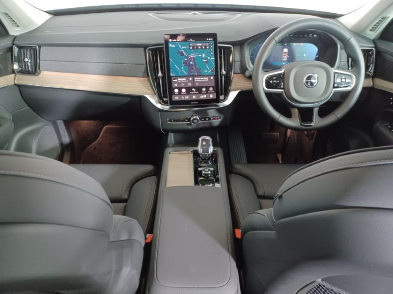 2025 (25) VOLVO XC90 2.0 T8 [455] RC PHEV Plus Dark 5dr AWD Geartronic 4459082