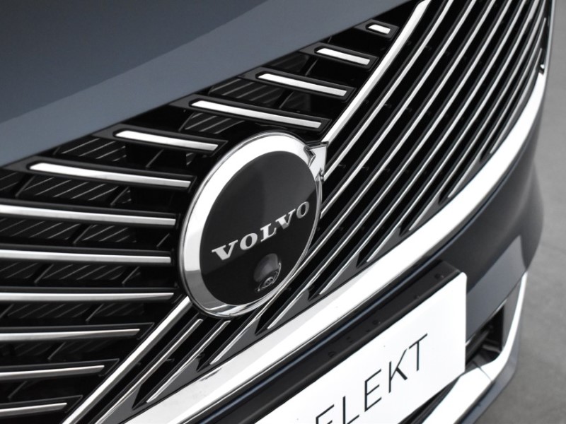 2025 (75) VOLVO XC90 2.0 T8 PHEV Ultra Dark 5dr AWD Geartronic 4505885