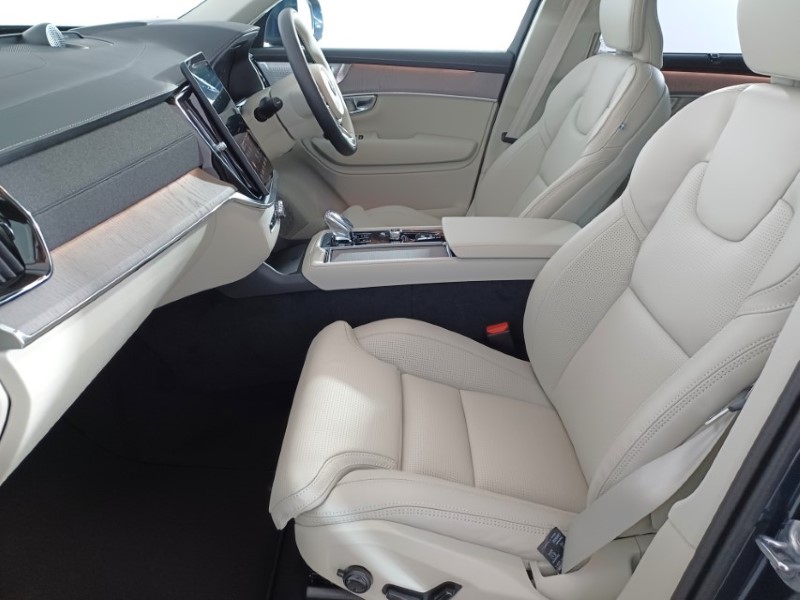 2025 (75) VOLVO XC90 2.0 T8 PHEV Ultra Dark 5dr AWD Geartronic 4505839