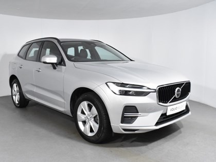 2021 (71) VOLVO XC60 2.0 B5P Momentum 5dr Geartronic