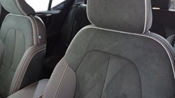 2024 (74) VOLVO XC40 2.0 B4P Plus Dark 5dr Auto 4495268