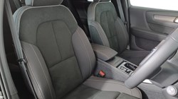 2024 (74) VOLVO XC40 2.0 B4P Plus Dark 5dr Auto 4495261