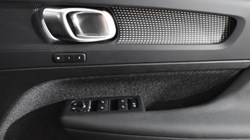 2024 (74) VOLVO XC40 2.0 B3P Plus Dark 5dr Auto 4541220