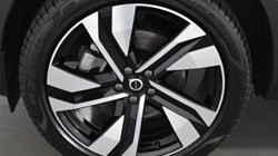2024 (74) VOLVO XC40 2.0 B3P Plus Dark 5dr Auto 4541229