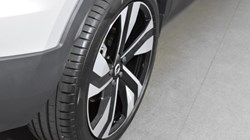 2024 (74) VOLVO XC40 2.0 B3P Plus Dark 5dr Auto 4541234