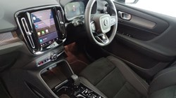2024 (74) VOLVO XC40 2.0 B3P Plus Dark 5dr Auto 4541199