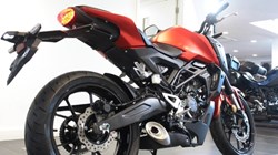 Honda CB125R 5694780