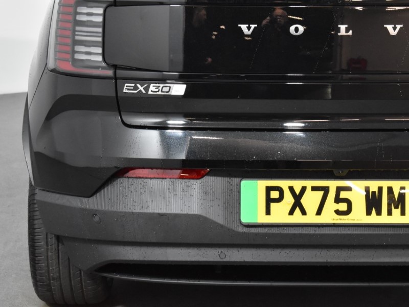 2025 (75) VOLVO EX30 315kW Twin Motor Performance Plus 69kWh 5dr Auto 4631512