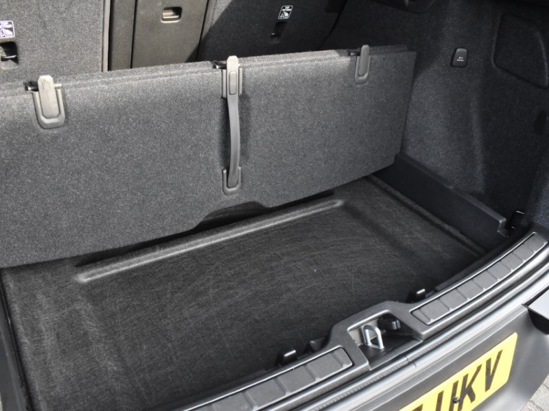 2025 (75) VOLVO XC40 2.0 B3P Plus Black Edition 5dr Auto 5141697