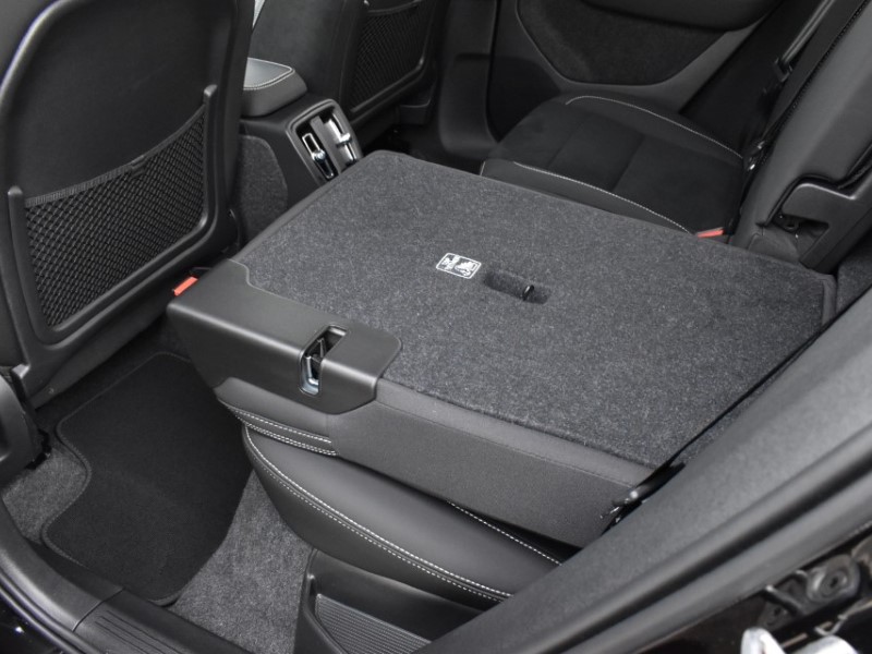 2025 (75) VOLVO XC40 2.0 B3P Plus Black Edition 5dr Auto 5141695