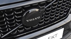 2025 (75) VOLVO XC40 2.0 B3P Plus Black Edition 5dr Auto 5141709