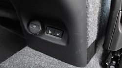 2025 (75) VOLVO XC40 2.0 B3P Plus Black Edition 5dr Auto 5141685