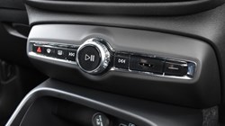 2025 (75) VOLVO XC40 2.0 B3P Plus Black Edition 5dr Auto 5141675