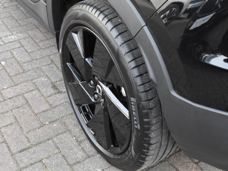 2025 (75) VOLVO XC40 2.0 B3P Plus Black Edition 5dr Auto 5141702