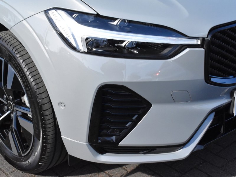 2025 (75) VOLVO XC60 2.0 B5P Plus Dark 5dr AWD Geartronic 5186459