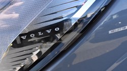 2025 (75) VOLVO XC60 2.0 B5P Plus Dark 5dr AWD Geartronic 5186450