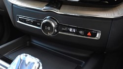 2025 (75) VOLVO XC60 2.0 B5P Plus Dark 5dr AWD Geartronic 5186423