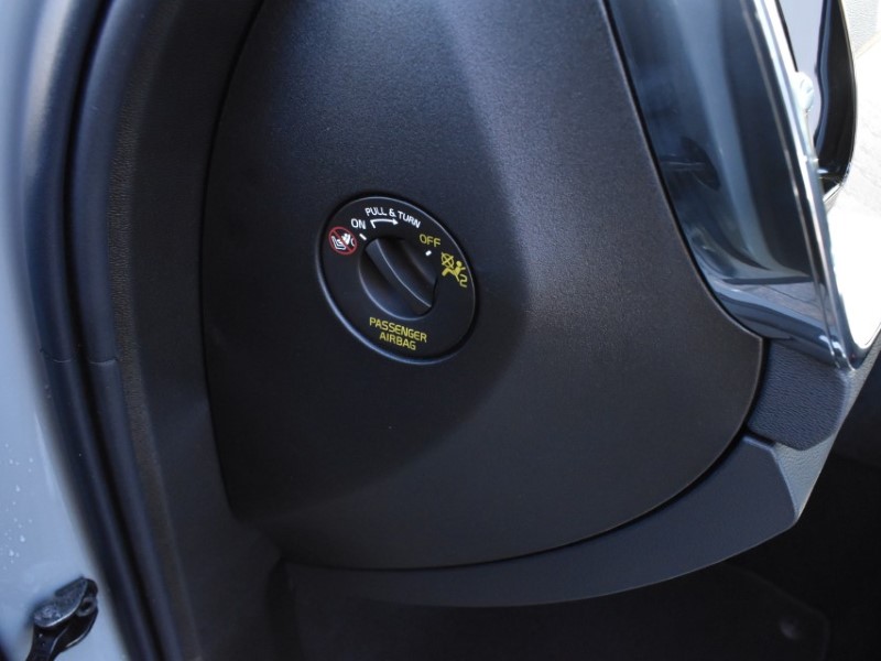 2025 (75) VOLVO XC60 2.0 B5P Plus Dark 5dr AWD Geartronic 5186442