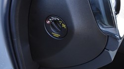 2025 (75) VOLVO XC60 2.0 B5P Plus Dark 5dr AWD Geartronic 5186442