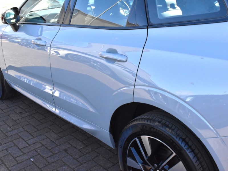 2025 (75) VOLVO XC60 2.0 B5P Plus Dark 5dr AWD Geartronic 5186455