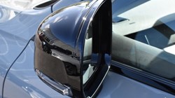 2025 (75) VOLVO XC60 2.0 B5P Plus Dark 5dr AWD Geartronic 5186453