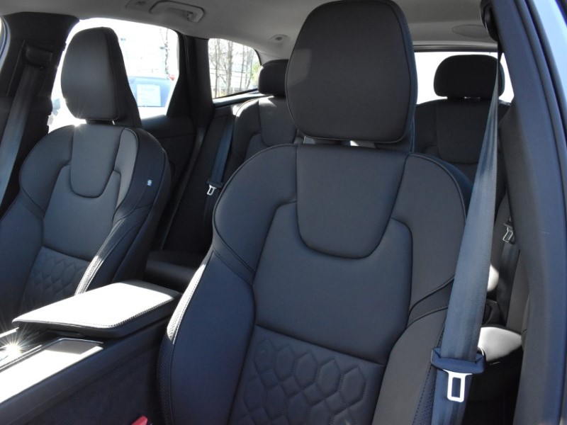 2025 (75) VOLVO XC60 2.0 B5P Plus Dark 5dr AWD Geartronic 5186444