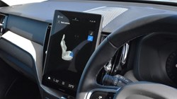 2025 (75) VOLVO XC60 2.0 B5P Plus Dark 5dr AWD Geartronic 5186431