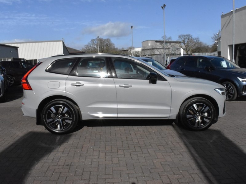 2025 (75) VOLVO XC60 2.0 B5P Plus Dark 5dr AWD Geartronic 5186414