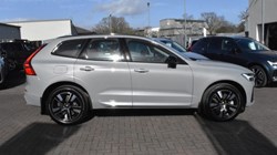 2025 (75) VOLVO XC60 2.0 B5P Plus Dark 5dr AWD Geartronic 5186414