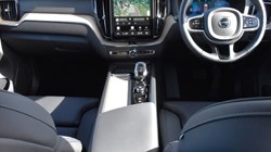 2025 (75) VOLVO XC60 2.0 B5P Plus Dark 5dr AWD Geartronic 5186440