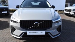 2025 (75) VOLVO XC60 2.0 B5P Plus Dark 5dr AWD Geartronic 5186409