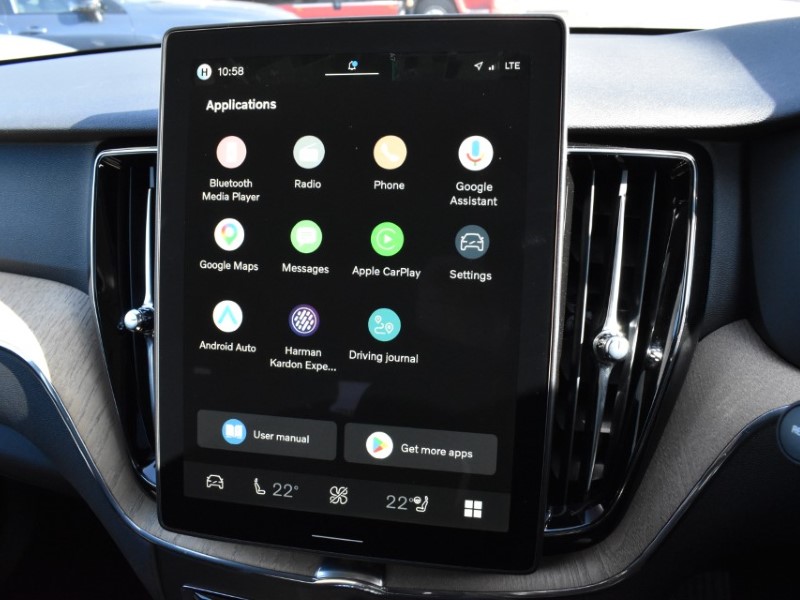 2025 (75) VOLVO XC60 2.0 B5P Plus Dark 5dr AWD Geartronic 5186418