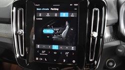 2024 (74) VOLVO XC40 2.0 B3P Plus Dark 5dr Auto 4564048