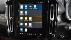 2024 (74) VOLVO XC40 2.0 B3P Plus Dark 5dr Auto 4564049