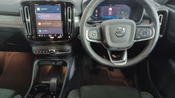 2024 (74) VOLVO XC40 2.0 B3P Plus Dark 5dr Auto 4564033