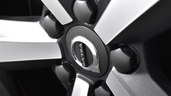 2024 (74) VOLVO XC40 2.0 B3P Plus Dark 5dr Auto 4564070