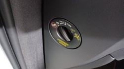 2024 (74) VOLVO XC40 2.0 B3P Plus Dark 5dr Auto 4564038