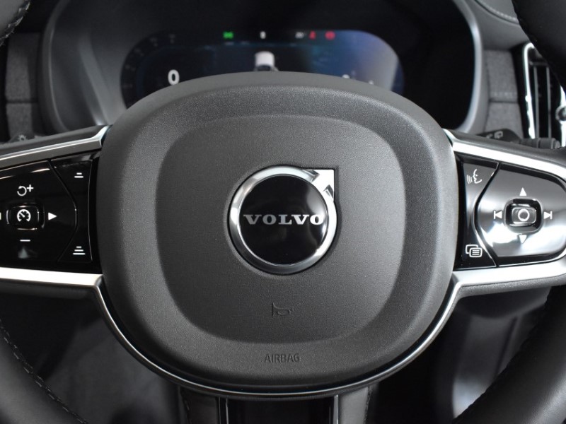 2025 (25) VOLVO XC90 2.0 T8 [455] RC PHEV Plus Dark 5dr AWD Geartronic 4730559