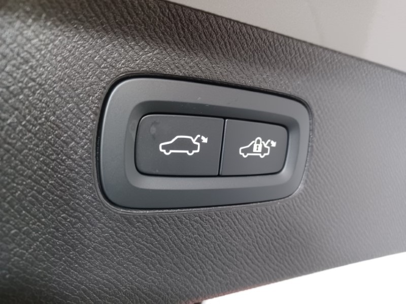 2025 (25) VOLVO XC90 2.0 T8 [455] RC PHEV Plus Dark 5dr AWD Geartronic 4730494