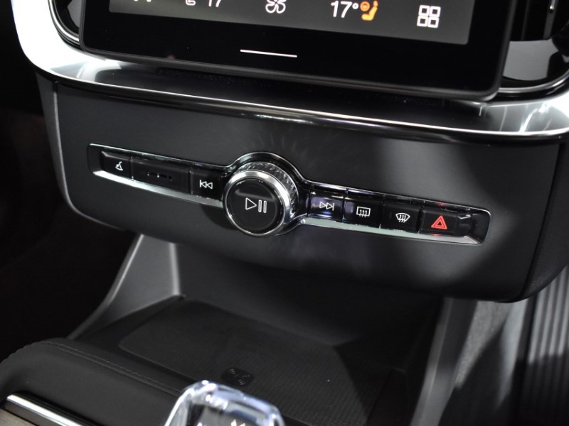 2025 (25) VOLVO XC90 2.0 T8 [455] RC PHEV Plus Dark 5dr AWD Geartronic 4730557