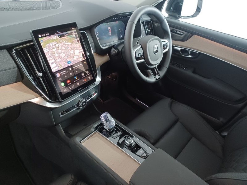 2025 (25) VOLVO XC90 2.0 T8 [455] RC PHEV Plus Dark 5dr AWD Geartronic 4730485