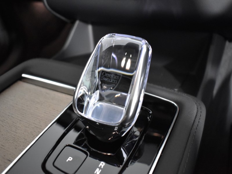 2025 (25) VOLVO XC90 2.0 T8 [455] RC PHEV Plus Dark 5dr AWD Geartronic 4730549