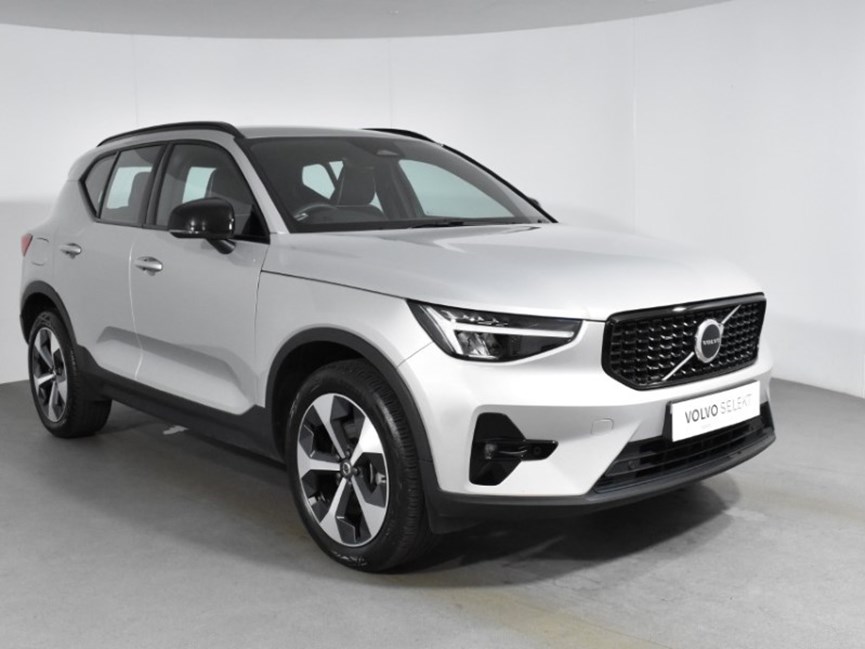 2024 (74) VOLVO XC40 2.0 B3P Plus Dark 5dr Auto