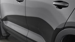 2022 (72) VOLVO XC40 2.0 B4P Ultimate Dark 5dr Auto 4597719