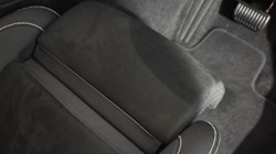 2022 (72) VOLVO XC40 2.0 B4P Ultimate Dark 5dr Auto 4597716