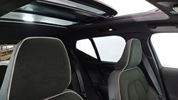 2022 (72) VOLVO XC40 2.0 B4P Ultimate Dark 5dr Auto 4597594